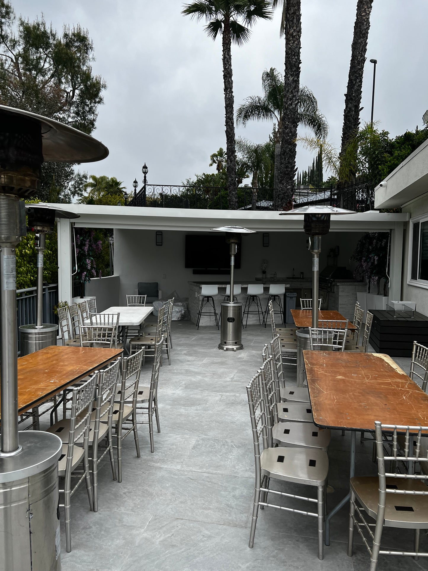 6-Foot Rectangular Banquet Table Rental – Los Angeles Party & Event Setup